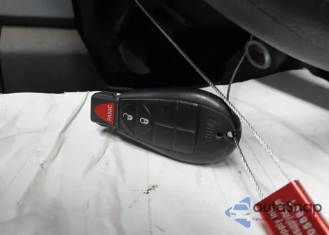 2019 Ram 1500 Classic Express 4X2 6'4 Box z USA, uszkodzony, nr VIN 1C6RR6FG2KS500602